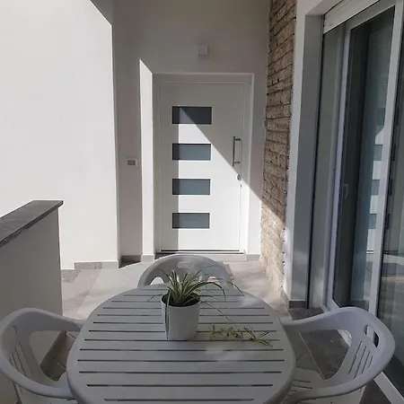 Lecci Al Mare Apartamento *